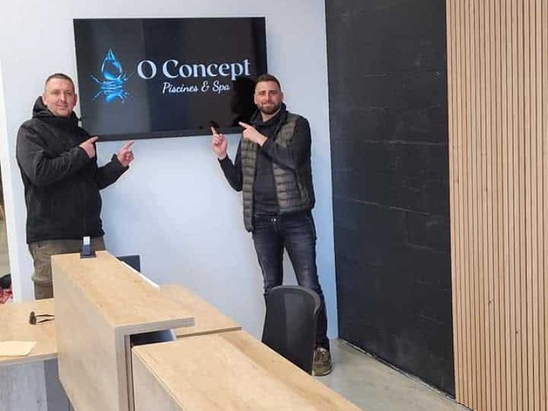 Alex et Johan, gérants d'O Concept Piscines & Spa